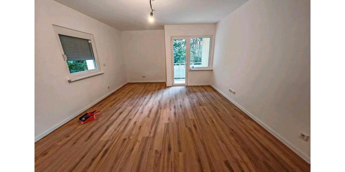 Etagenwohnung Essen Stadtbezirk VI - 6 Zimmer, 122 m&sup2;, 270.000&euro; | Angebot:26447283