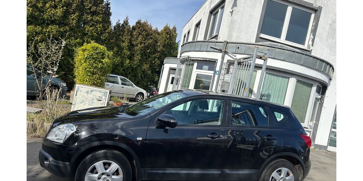 Nissan Qashqai 180.000 km 3.999 &euro; Essen 45326
