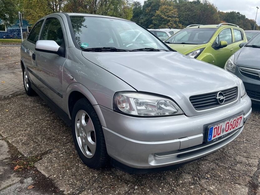 Opel Astra 88.000 km 2.790 € Duisburg 47138
