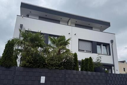 Haus Oberhausen Biefang - 7 Zimmer, 161 m&sup2;, 540.000&euro; | Angebot:27167802