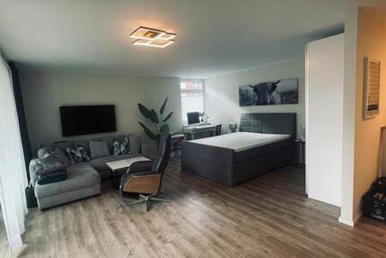 Lichtdurchflutetes Apartment mit Balkon - möbliert, Top Lage 1.5 zimmer