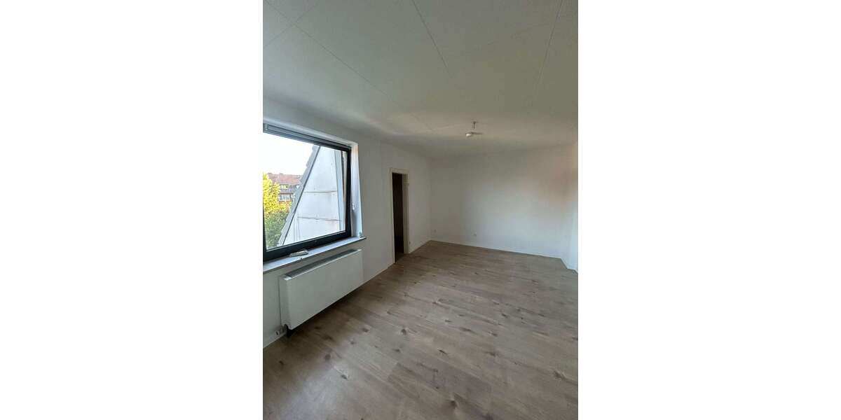 Etagenwohnung Essen - Altenessen Altenessen - 2.5 Zimmer, 35 m&sup2;, 260&euro; | Angebot:26933977