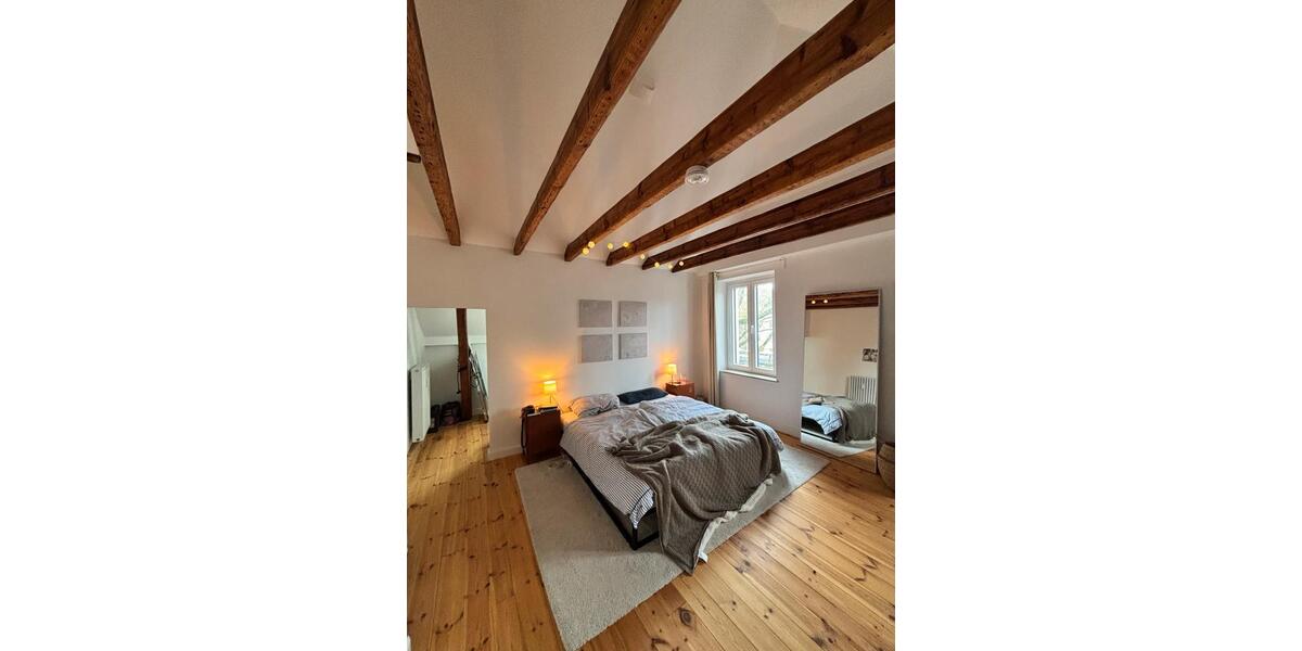 Dachgeschoßwohnung Duisburg Laar - 3 Zimmer, 77 m&sup2;, 895&euro; | Angebot:25352216