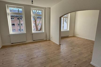 Modernisiertes Mehrfamilienhaus mit 5 attraktiven Wohnungen – Erstbezug nach Sanierung 2 zimmer