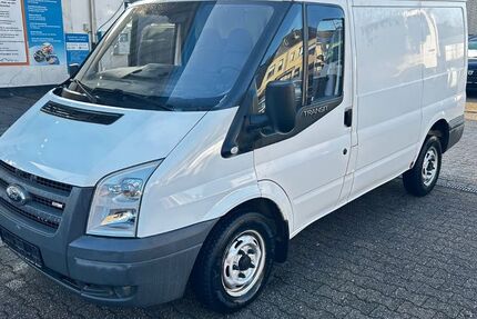 Ford Transit 180.878 km 3.300 &euro; Oberhausen 46117