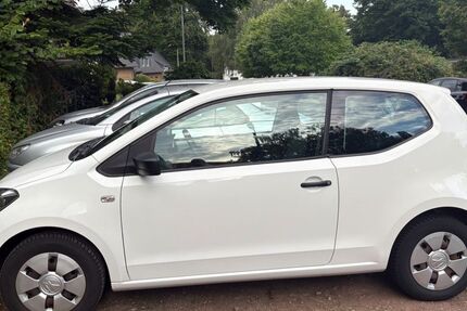 VW up! 110.000 km 4.890 &euro; Bochum 44803