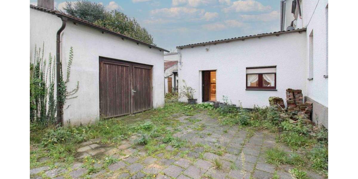 Ihr Projekt mit Potenzial - Geräumiges Zweifamilienhaus mit großem Grundstück in Bochum 6 zimmer