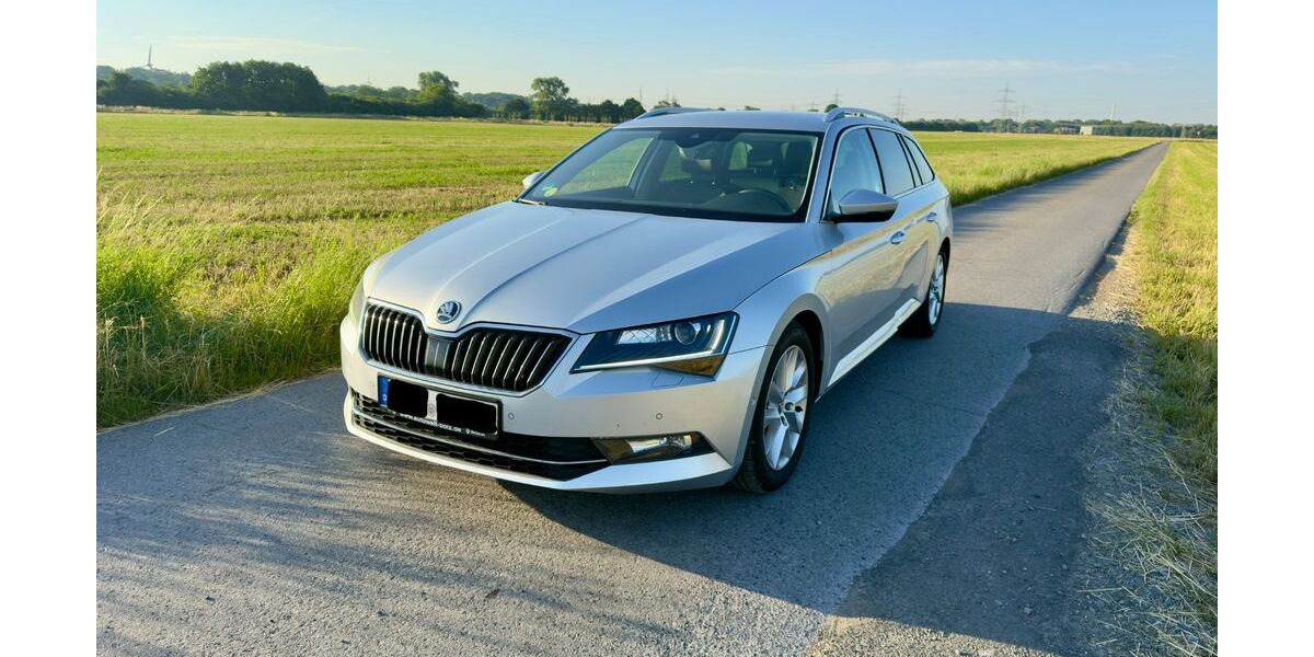 Skoda Superb 151.000 km 16.400 &euro; Bochum 44866